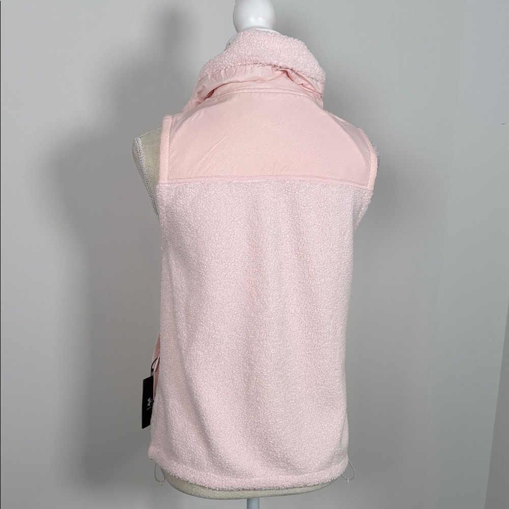 NEW w/TAGS Under Armour Light Pink Fleece Vest - Picture 5 of 9